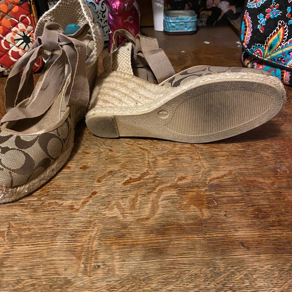 Broke my foot and can’t wear heels anymore - Picture 3 of 4